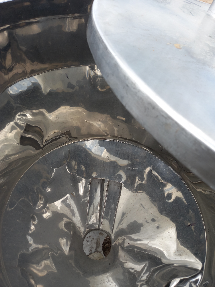 ขาย ถังสแตนเลส 260ลิตรมือสอง กว้าง75เซน สูง60เซน สภาพดีสนใจทักมาค่ะ0852254655 ขาย ถังสแตนเลส 260ลิตรมือสอง กว้าง75เซน สูง60เซน สภาพดีสนใจทักมาค่ะ0852254655