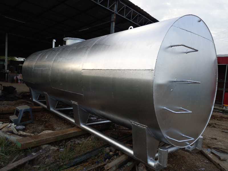 ขาย ถังน้ำมัน 15000ลิตร มือสอง หนา 6มิลกว้าง1.78ม.ยาว6.08ม.สภาพดีสนใจทักมาได้ค่ะ 0852254655