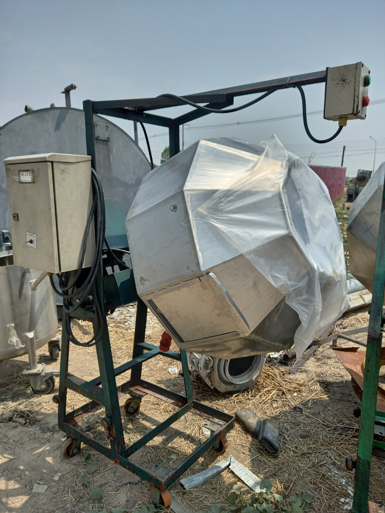 ขาย เครื่องกวนแป้งหรือโม่แป้ง มือสอง สภาพดีมากใช้งานได้ปกติสนใจทักมาค่ะ 0852254655