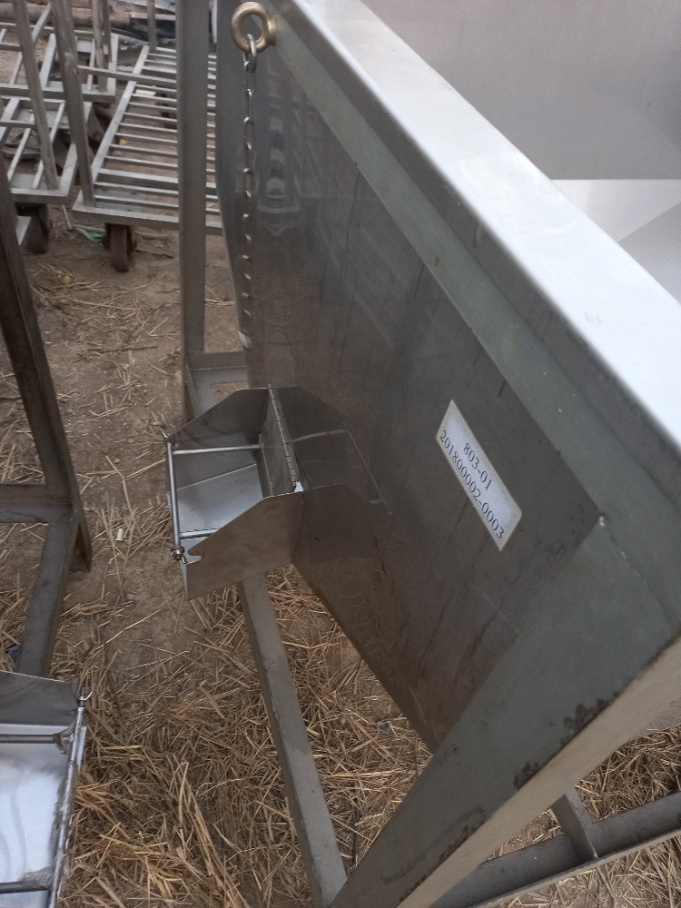 ขาย อ่างสแตนเลส 316 มือสอง ขนาด 110x120 สภาพสวยมาก สนใจทักมาได้ค่ะ 0852254655