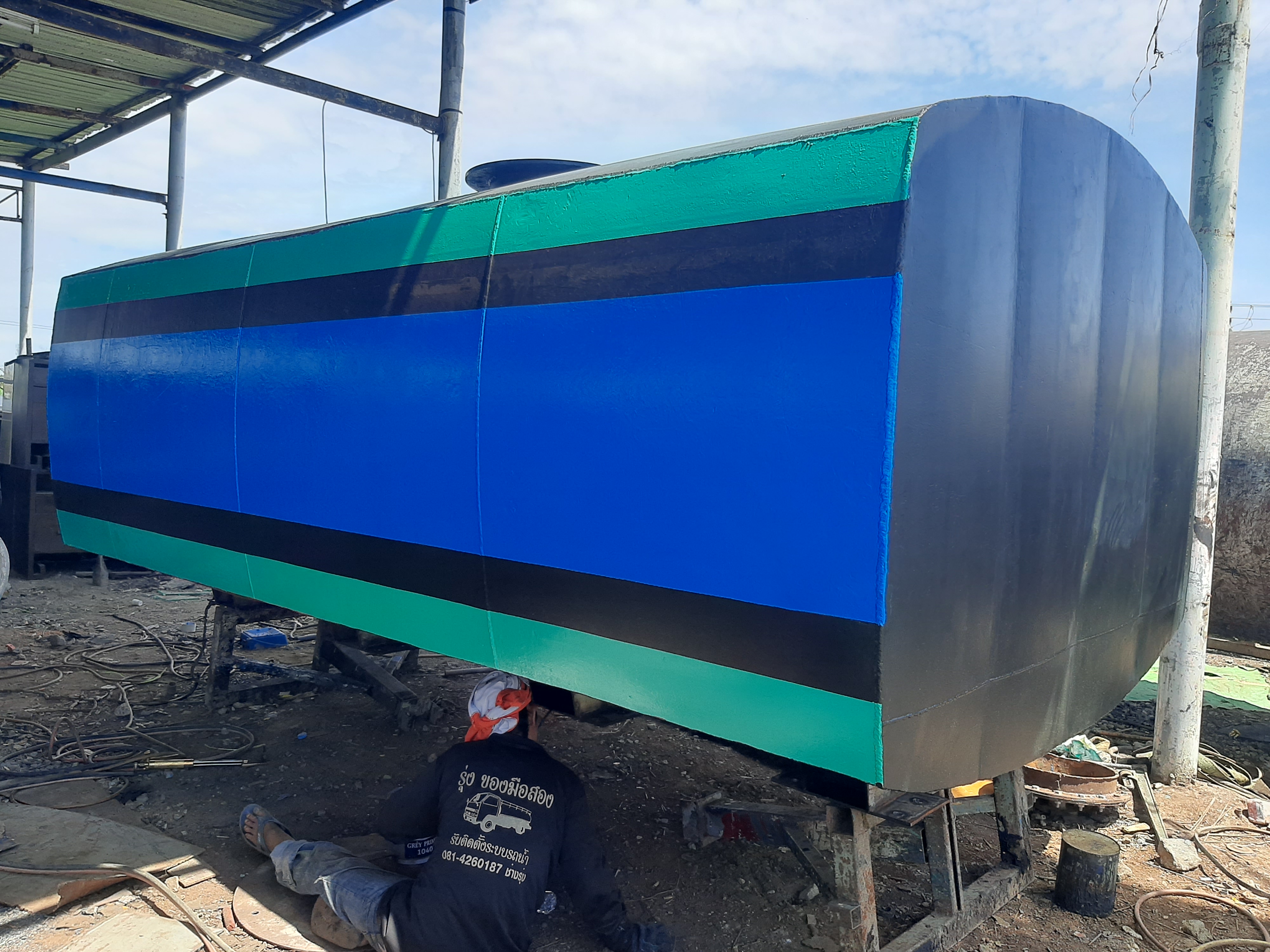 ขาย ถังน้ำ ถังน้ำมัน ติดรถ 11000ลิตร เหล็กหนา มีกั้นห้อง3ห้อง สภาพดี สนใจทักมาได้ค่ะ 0917926651