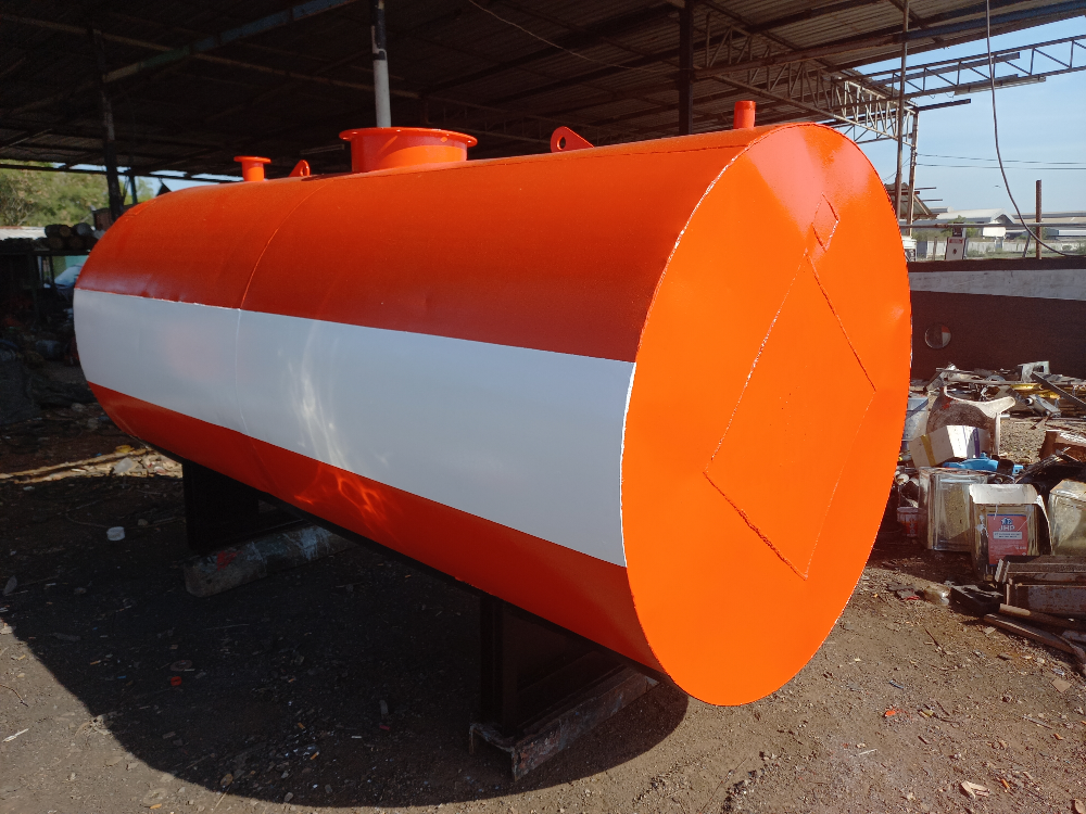 ขาย ถังน้ำมัน 4600ลิตร มือสองกว้าง 1.38ม.ยาว 3.08ม.สภาพดีสนใจทักมาค่ะ 0852254655