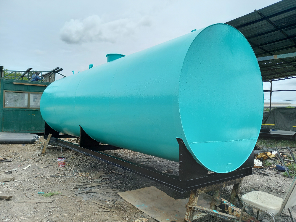 ขาย ถังน้ำมัน 18000 ลิตร มือสอง กว้าง 1.95ม.ยาว 6.10ม.หนา 6มิล สภาพดีมากสนใจทักมาค่ะ 0852254655