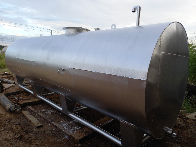 ขาย ถังน้ำมัน15000ลิตรมือสอง หนา6มิล กว้าง1.78ม.ยาว6.08ม.สภาพดี สนใจทักมาได้ค่ะ 085225465552254655