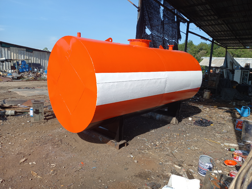 ขาย ถังน้ำมัน 4600ลิตร กว้าง1.38ม.ยาว 3.08ม.สภาพดีสนใจทักมาค่ะ0852254655