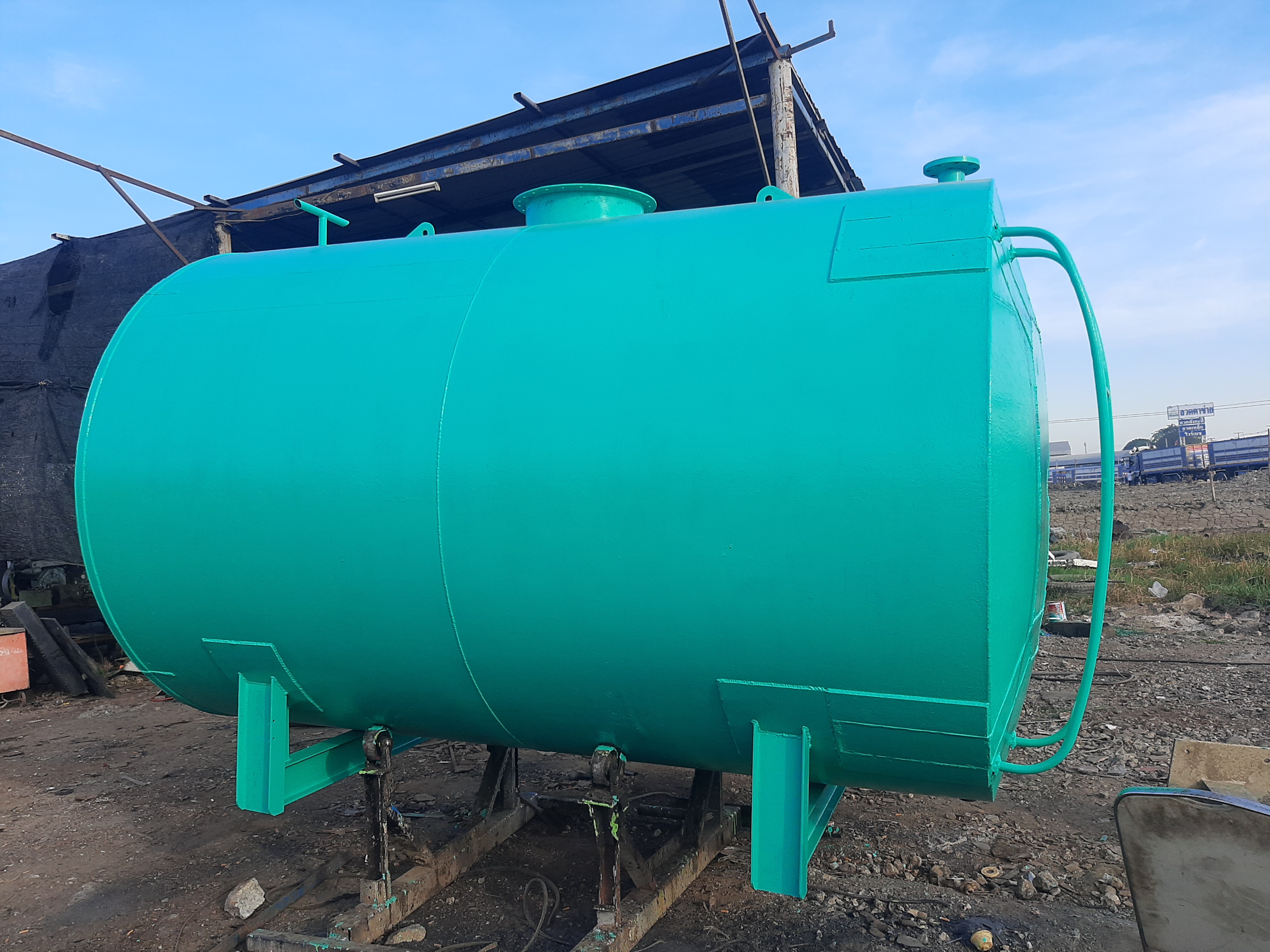 ขาย ถังน้ำ ถังน้ำมันมือสอง 10000ลิตรเหล็กหนา6มิล กว้าง1.90ม.ยาว3.80ม.สภาพดีสนใจทักมาได้ค่ะ0917926651