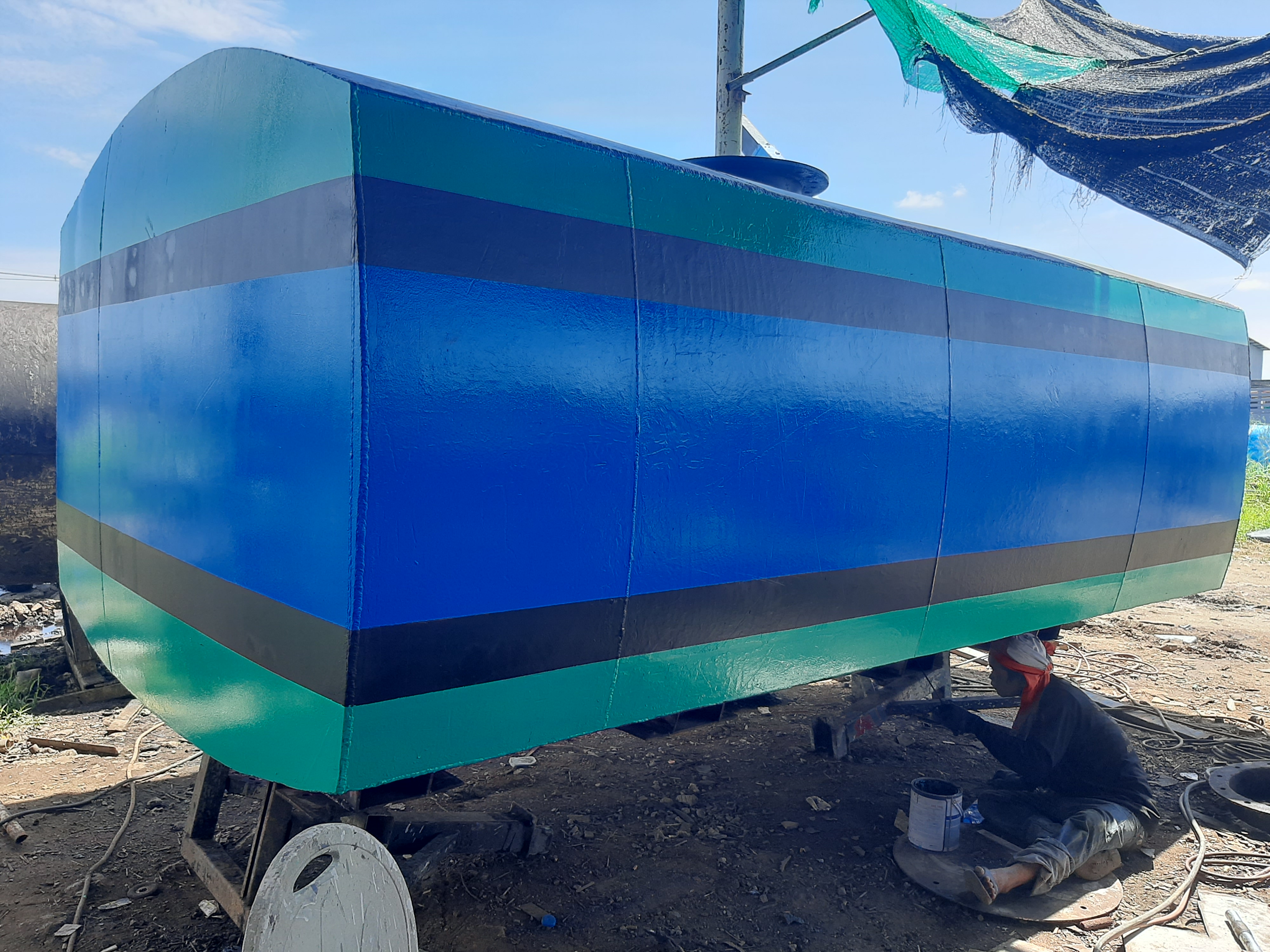 ขาย ถังน้ำ ถังน้ำมัน ติดรถ 11000ลิตร เหล็กหนา มีกั้นห้อง3ห้อง สภาพดี สนใจทักมาได้ค่ะ 0917926651