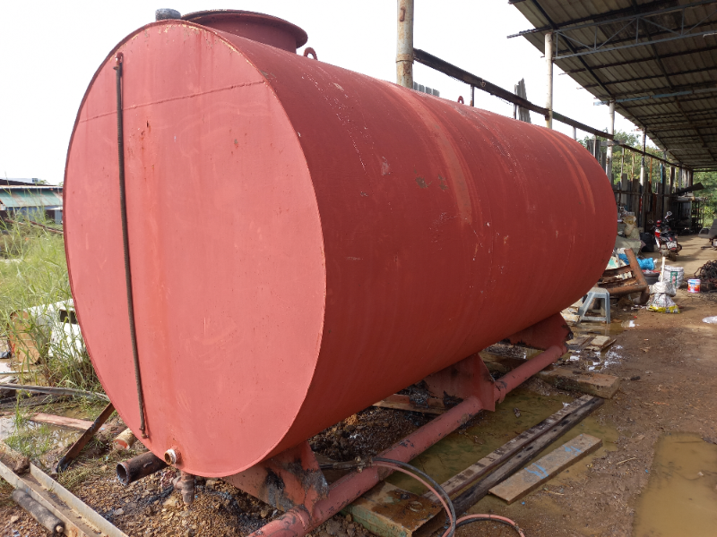 ขาย ถังน้ำมัน 9500ลิตรมือสองกว้าง 1.83ม.ยาว3.65ม.หนา 6มิล สภาพดีไม่มีบุบสนใจทักมาไดค่ะ 0852254655