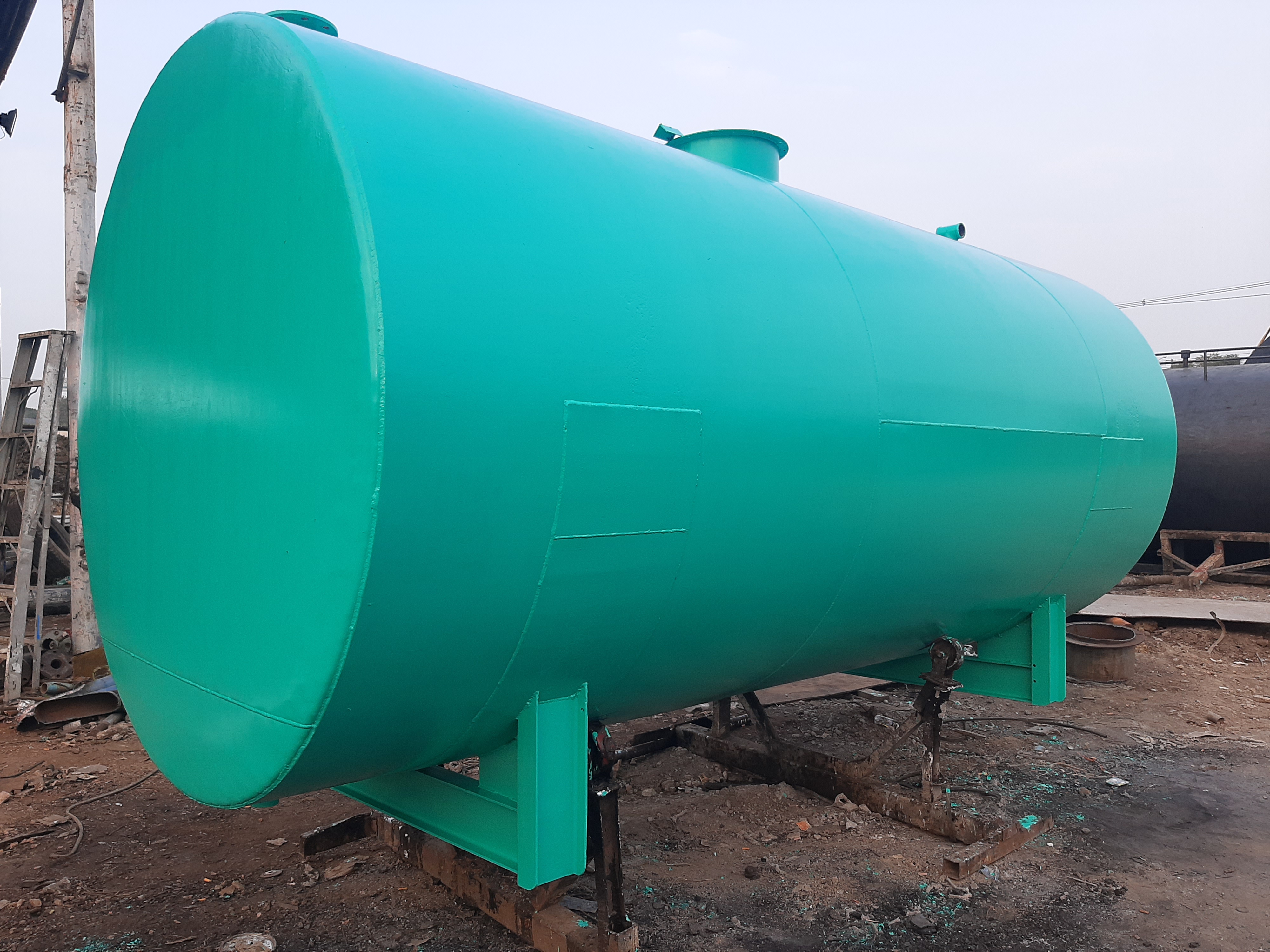 ขาย ถังน้ำมัน ถังน้ำ 9700ลิตร มือสองเหล็กหนา6มิลยาว 3.83ม.กว้าง1.80ม.สนใจทักมาได้ค่ะ