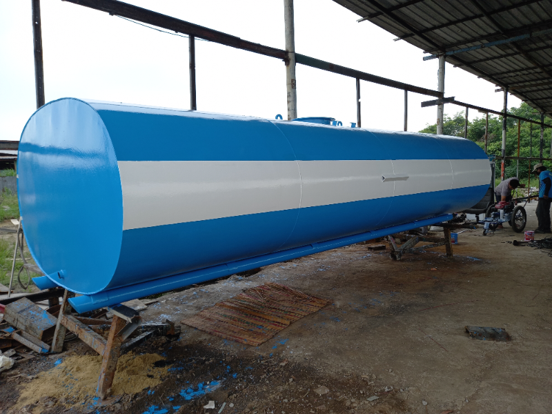 ขาย ถังน้ำมัน 15000ลิตรมือสองทรงวงรีหนา 4มิล กว้าง2.40ม.ยาว6.00ม.สูง1.40ม.สภาพดีสวยสนใจทักคะ0982254655