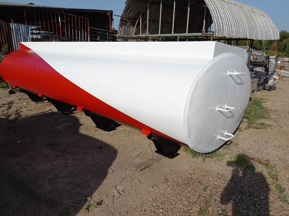 ขาย ถังน้ำ ถังน้ำมันติดรถ 9400 ลิตร มือสอง มี2กั้น3ห้อง สภาพดี สนใจทักมาได้ค่ะ