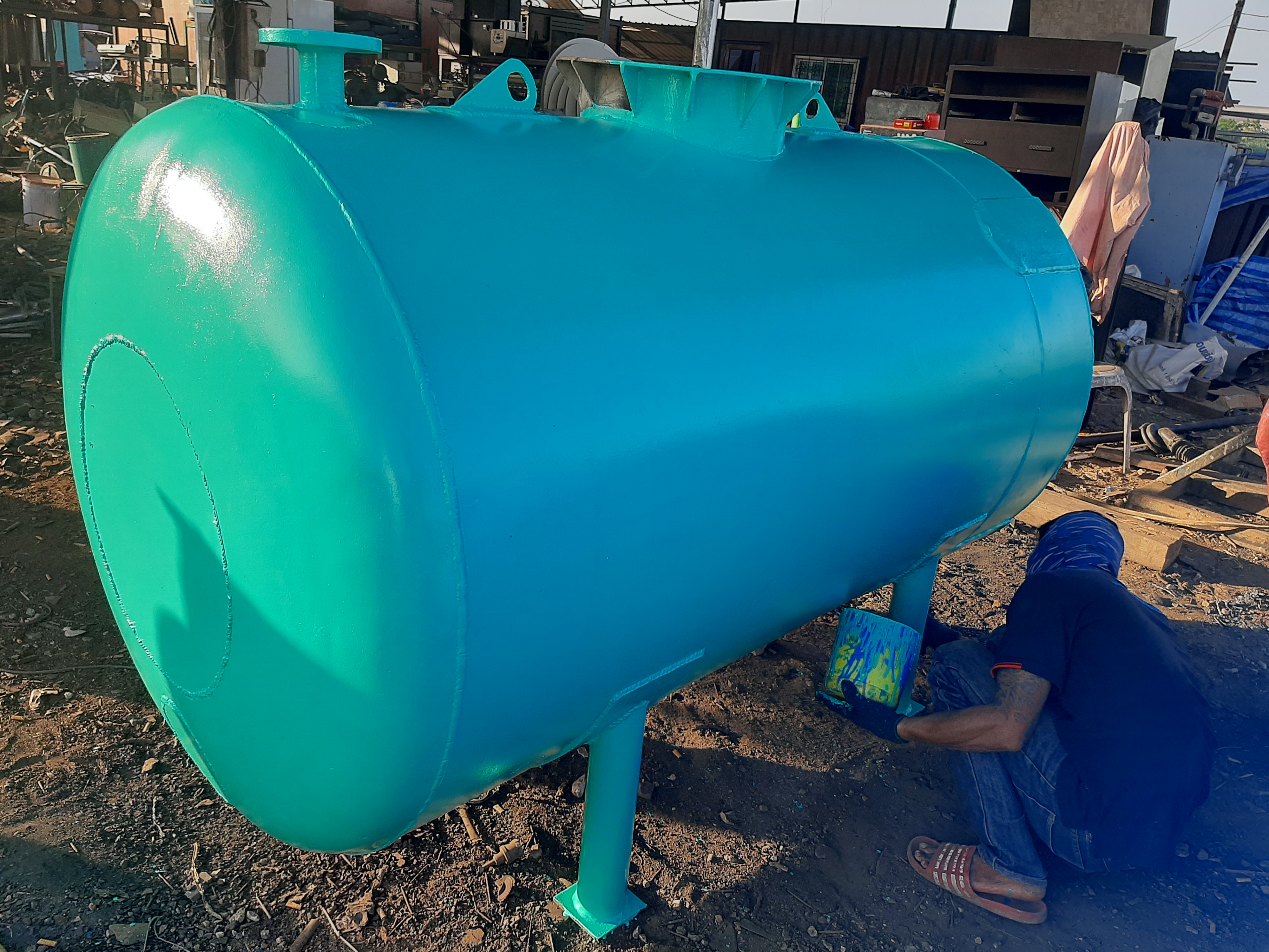 ขาย ถังน้ำมัน ถังน้ำ 2000ลิตรมือสอง สภาพดีสนใจทักมาได้ต่ะ ขาย ถังน้ำมัน ถังน้ำ 2000ลิตรมือสอง สภาพดีสนใจทักมาได้ต่ะ