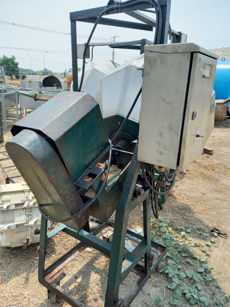 ขาย เครื่องกวนแป้งหรือโม่แป้ง มือสอง สภาพดีใช้งานได้ปกติ สนใจทักมาได้ค่ะ 0852254655