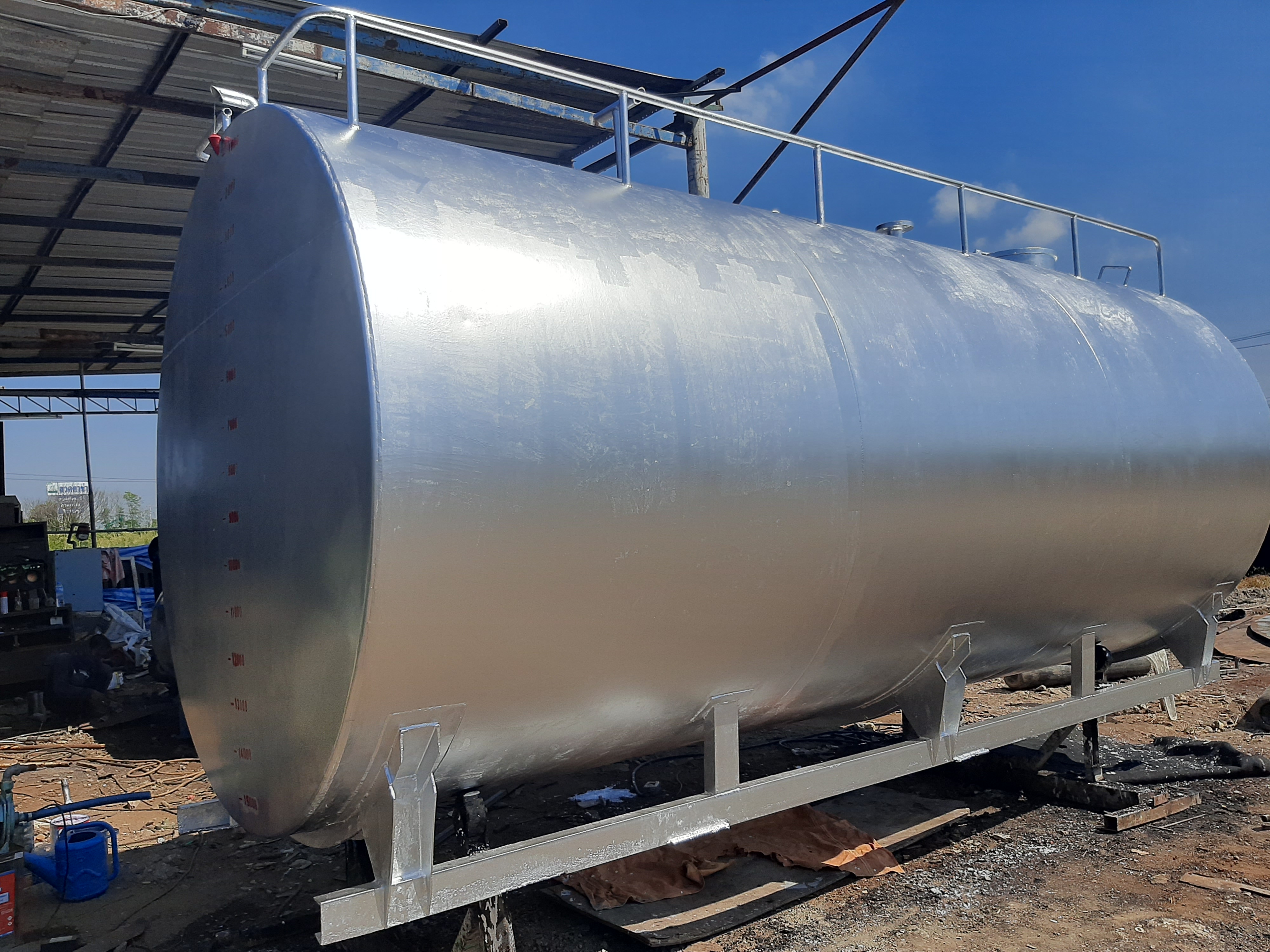 ขาย ถังน้ำมัน 15000 ลิตรมือสอง กว้าง 2.04ม.ยาว4.62ม. หนา4มิล สภาพดีสนใจทักมาได้ค่ะ 0917926651