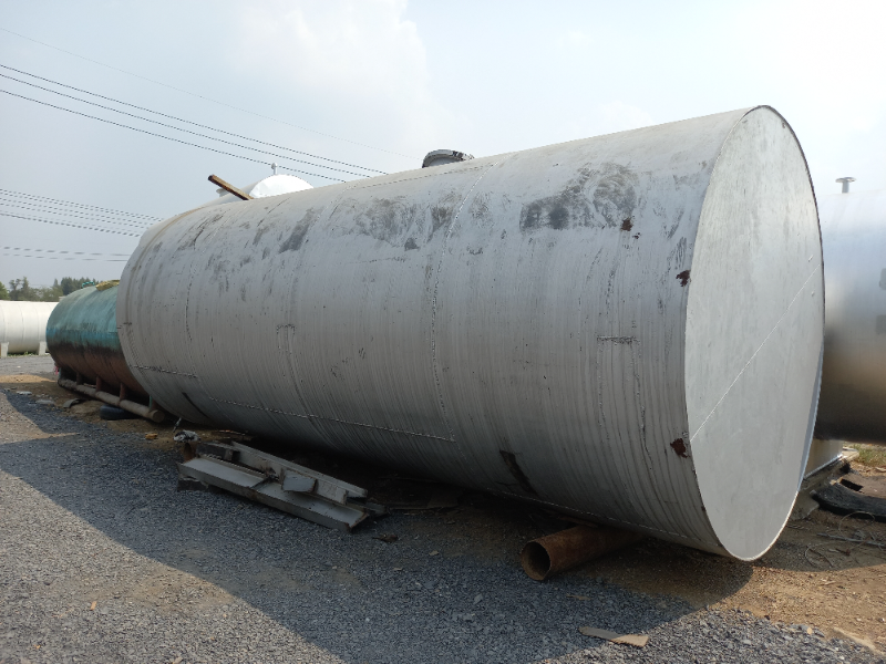 ขาย ถังน้ำมัน30000ลิตรมือสองหนา6มิลกว้าง 2.60ม.ยาว6.10ม.สภาพดีมาก สนใจทักมาได้ค่ะ 0917926651