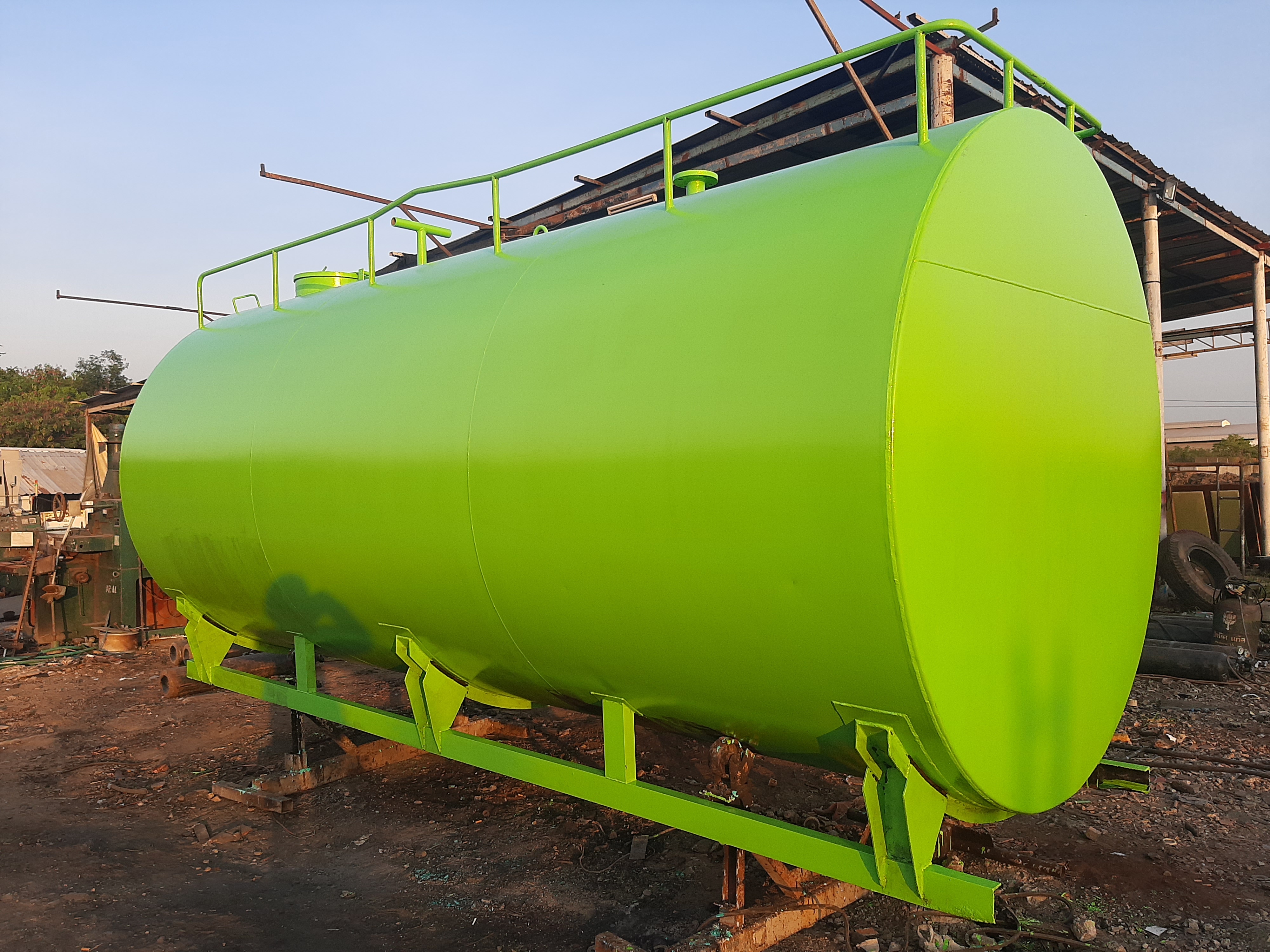 ขาย ถังน้ำมัน 15000ลิตรมือสอง หนา 4มิล กว้าง2.04ยาว4.62ม.สภาพสวยสนใจทักมาได้ค่ะ0917926651