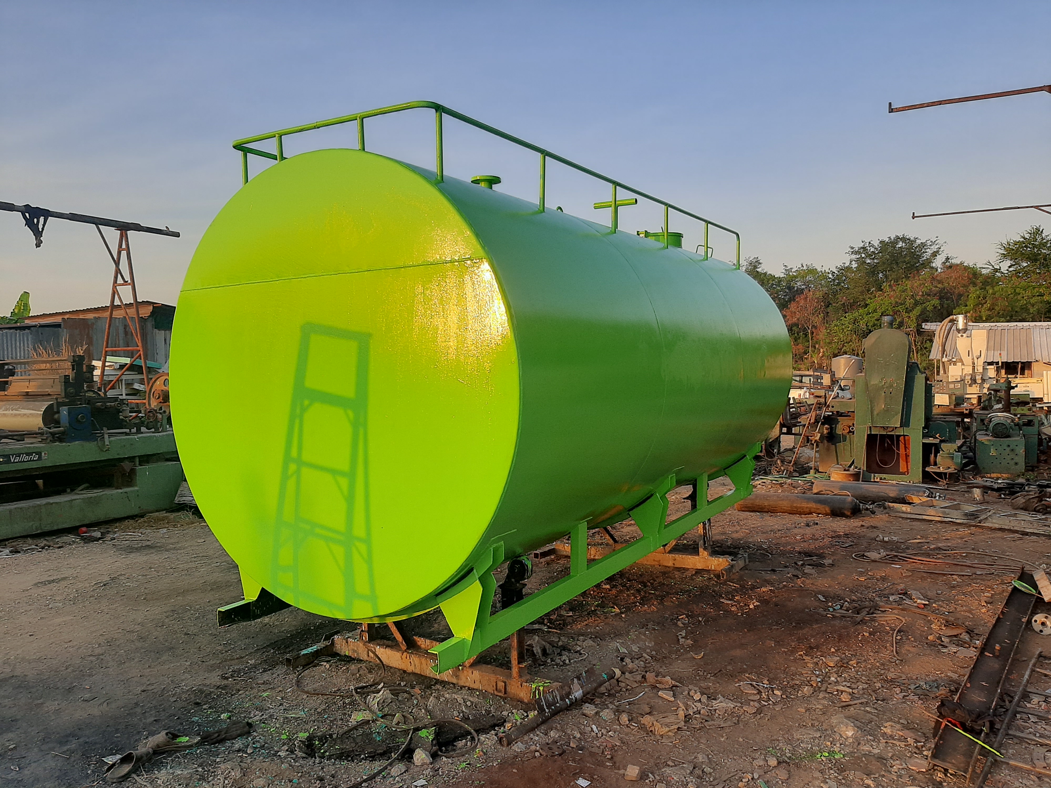 ขาย ถังน้ำมัน 15000ลิตรมือสอง หนา 4มิล กว้าง2.04ยาว4.62ม.สภาพสวยสนใจทักมาได้ค่ะ0917926651