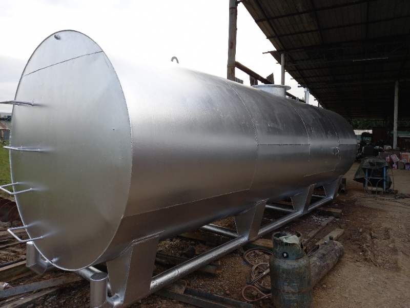 ขาย ถังน้ำมัน15000ลิตรมือสอง หนา6มิล กว้าง1.78ม.ยาว6.08ม.สภาพดี สนใจทักมาได้ค่ะ 085225465552254655