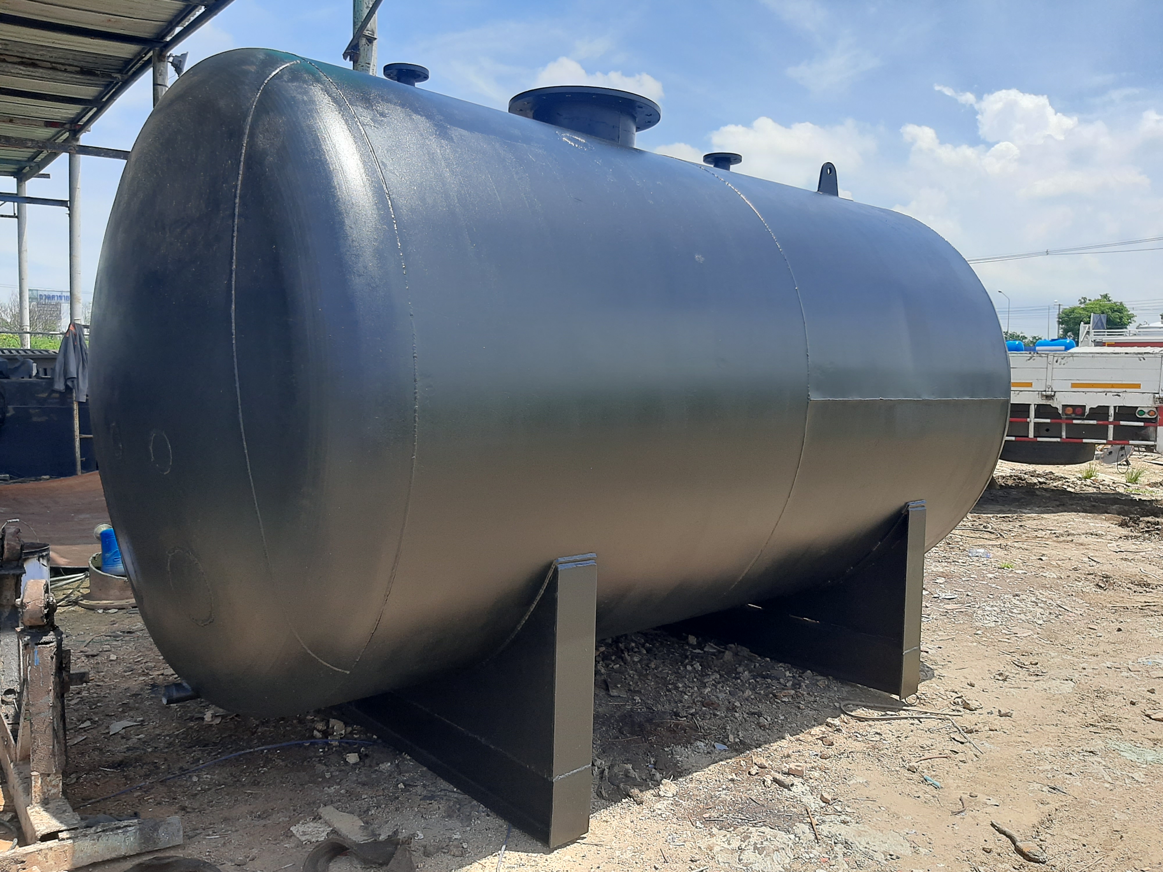 ขาย ถังน้ำมัน 10000ลิตร มือสองทรงสวยเหล็กหนา สภาพดีไม่มีบุบไม่มีรั่ว สนใจทักมาได้ค่ะ 0917926651 ขาย ถังน้ำมัน 10000ลิตร มือสองทรงสวยเหล็กหนา สภาพดีไม่มีบุบไม่มีรั่ว สนใจทักมาได้ค่ะ 0917926651