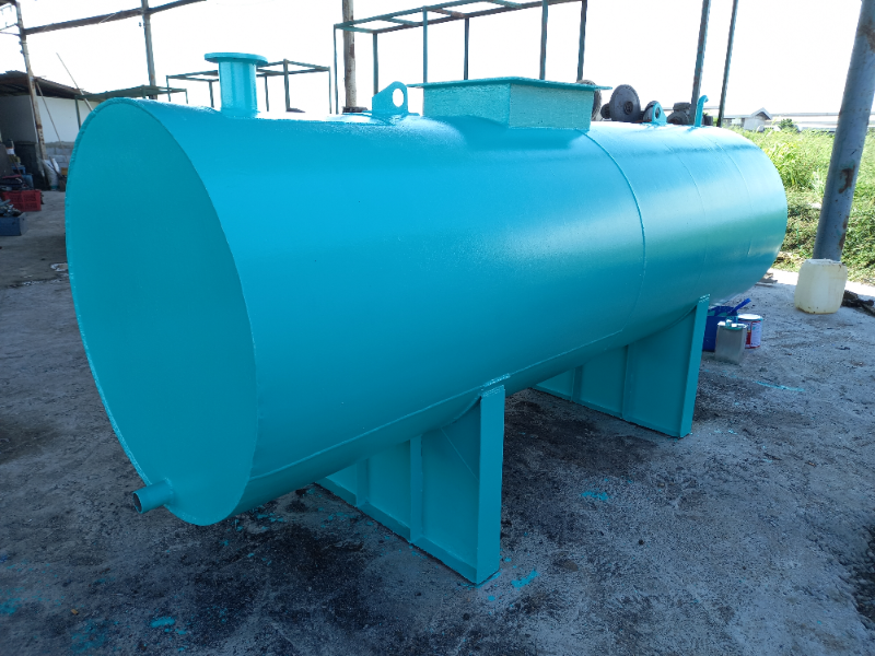 ขาย ถังน้ำมัน 2500ลิตร มือสองสภาพดีกว้าง 1.03ม.ยาว3.05ม.หนา 6มิล สนใจทักมาได้ค่ะ 0852254655