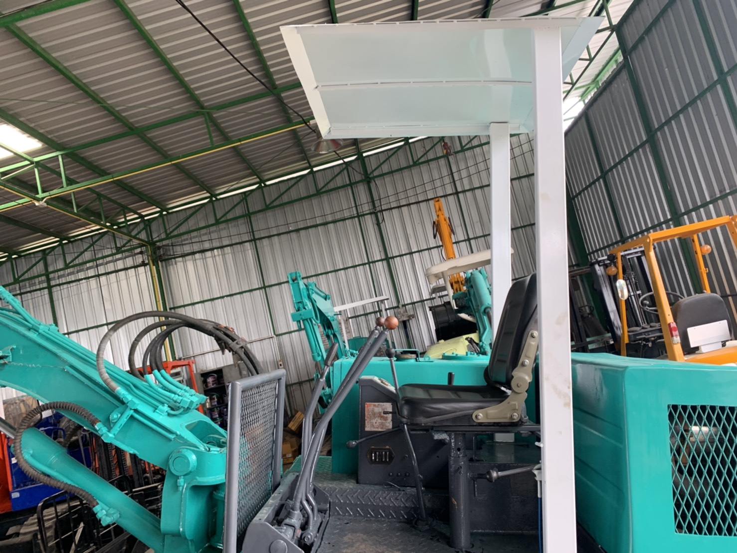 kubota kh11h สภาพดีเก่าญี่ปุ่น มีใบอินวอยไม่เคยใช้ในไทย kubota kh11h สภาพดีเก่าญี่ปุ่น มีใบอินวอยไม่เคยใช้ในไทย