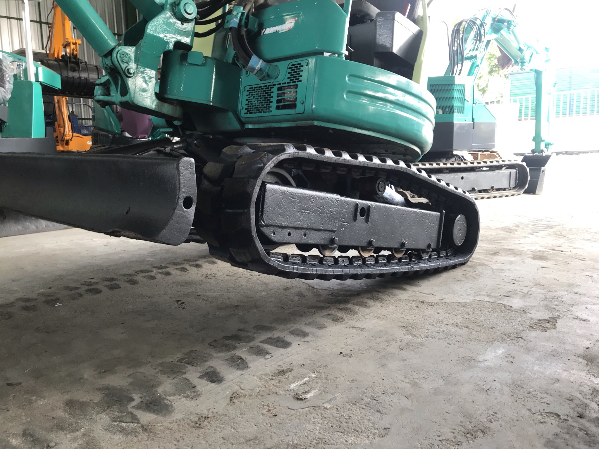 yanmar vio30 สภาพดีเก่าญี่ปุ่น มีใบอินวอยไม่เคยใช้ในไทย yanmar vio30 สภาพดีเก่าญี่ปุ่น มีใบอินวอยไม่เคยใช้ในไทย