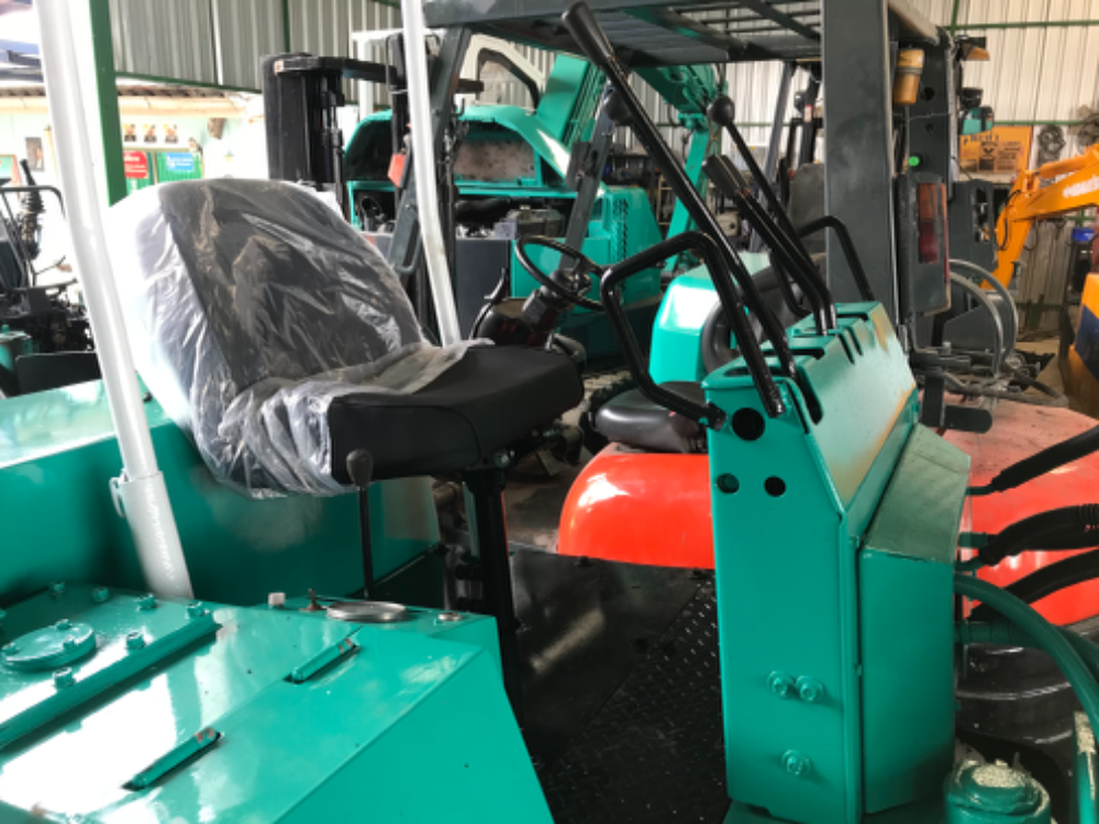 kubota kh8สภาพดีเก่าญี่ปุ่น มีใบอินวอยไม่เคยใช้ในไทย kubota kh8สภาพดีเก่าญี่ปุ่น มีใบอินวอยไม่เคยใช้ในไทย
