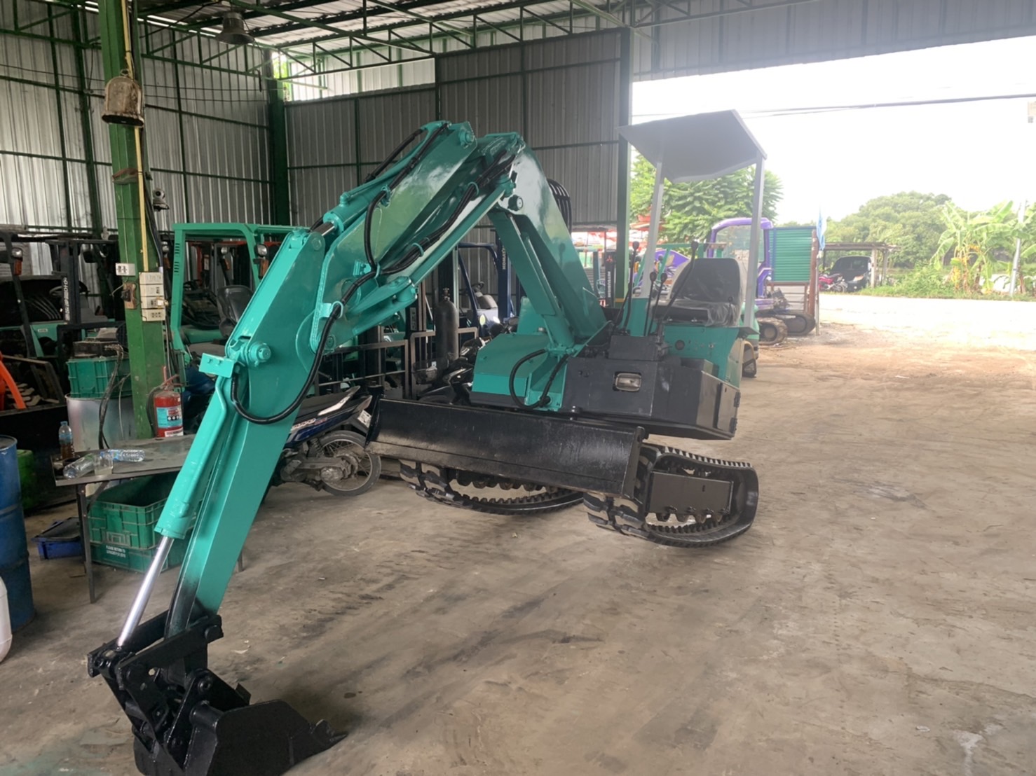 HANIX SB20 สภาพดี เครื่องดีเซลคูโบต้าสามสูบ HANIX SB20 สภาพดี เครื่องดีเซลคูโบต้าสามสูบ