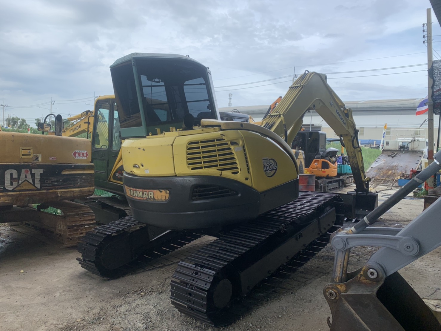 yanmar vio80 สภาพดีเก่าญี่ปุ่น มีใบอินวอยไม่เคยใช้ในไทย yanmar vio80 สภาพดีเก่าญี่ปุ่น มีใบอินวอยไม่เคยใช้ในไทย