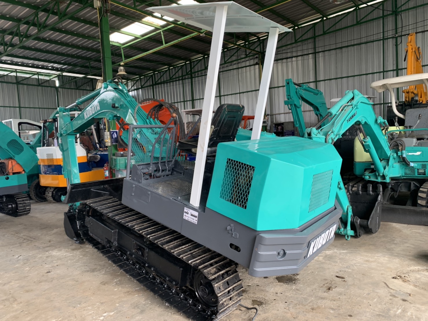 kubota kh11h สภาพดีเก่าญี่ปุ่น มีใบอินวอยไม่เคยใช้ในไทย kubota kh11h สภาพดีเก่าญี่ปุ่น มีใบอินวอยไม่เคยใช้ในไทย