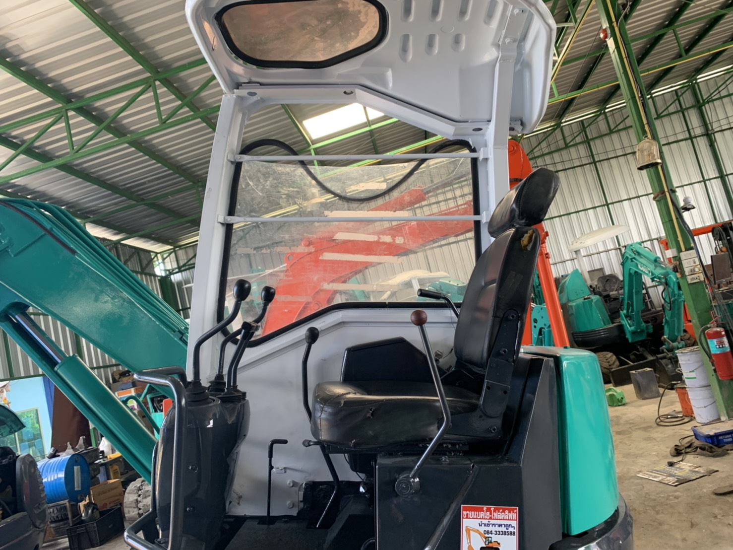 komatsu pc28uu-3 สภาพดีเก่าญี่ปุ่น มีใบอินวอยไม่เคยใช้ในไทย