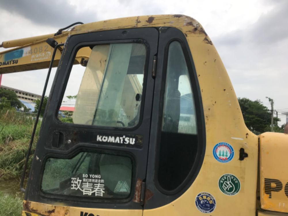 komatsu pc60-7สภาพดีเก่าญี่ปุ่น มีใบอินวอยไม่เคยใช้ในไทย