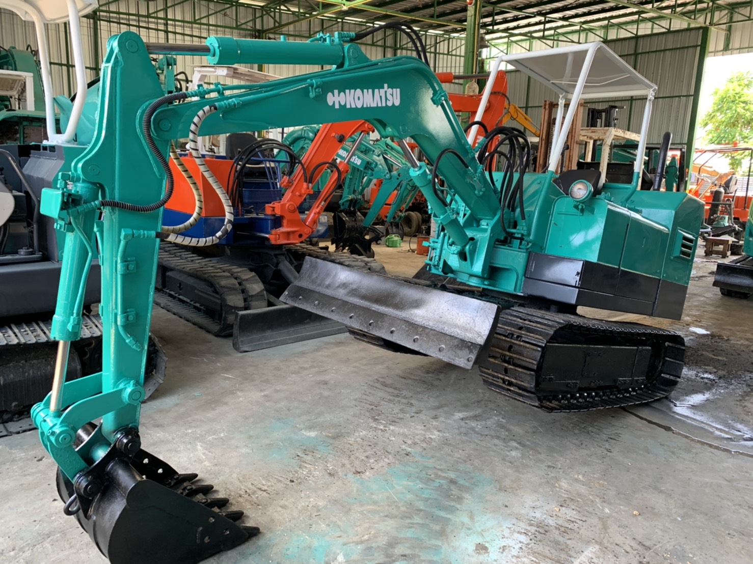 komatsu pc20 สภาพดีเก่าญี่ปุ่น มีใบอินวอยไม่เคยใช้ในไทย