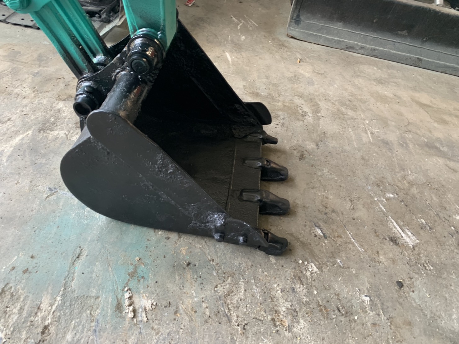 komatsu pc28uu-3 สภาพดีเก่าญี่ปุ่น มีใบอินวอยไม่เคยใช้ในไทย