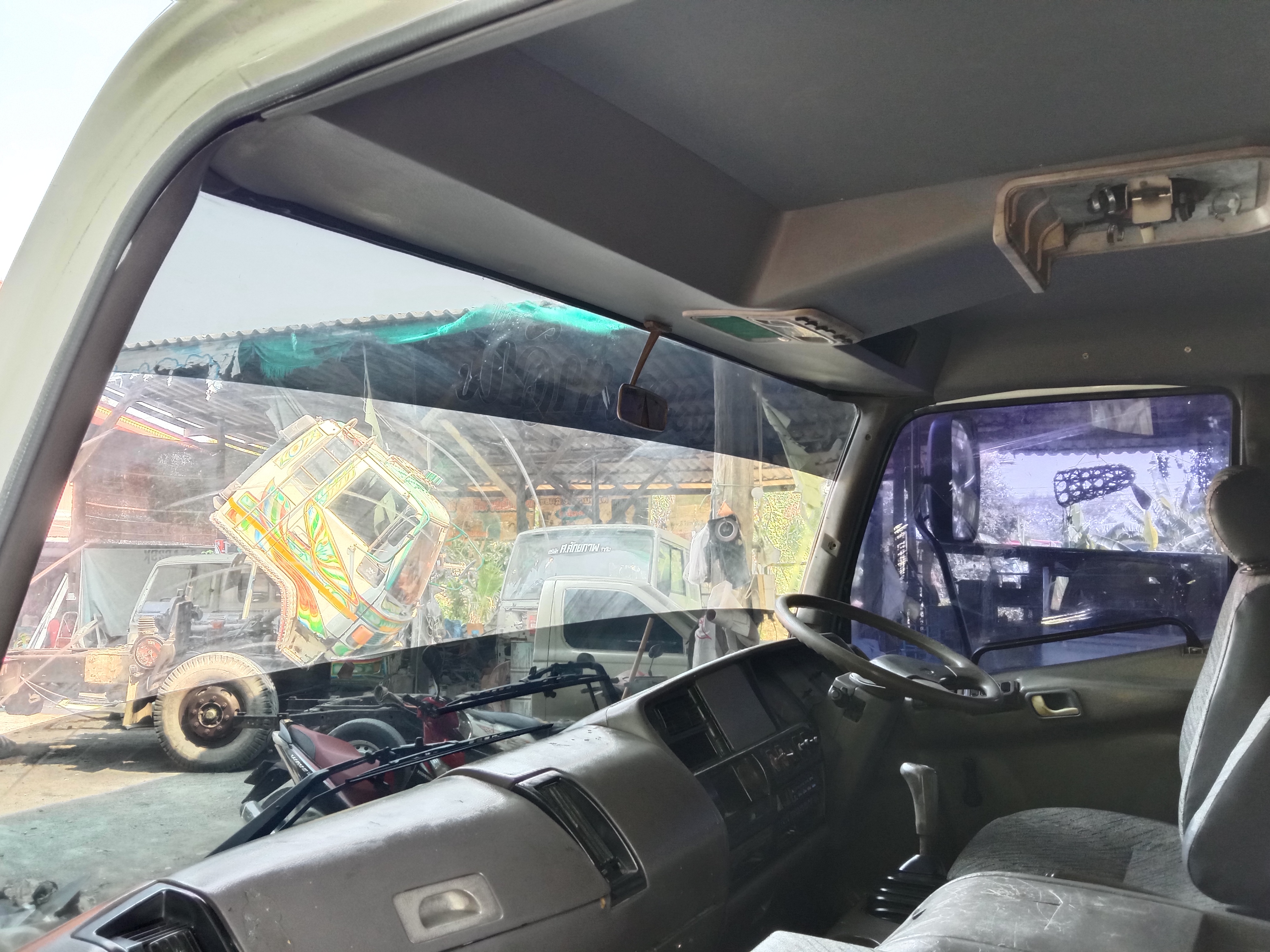 ขายหัวเก๋ง Mitsubishi ฟูโซ่ 627 อุปกรณ์ครบ พร้อมใช้ ขายหัวเก๋ง Mitsubishi ฟูโซ่ 627 อุปกรณ์ครบ พร้อมใช้