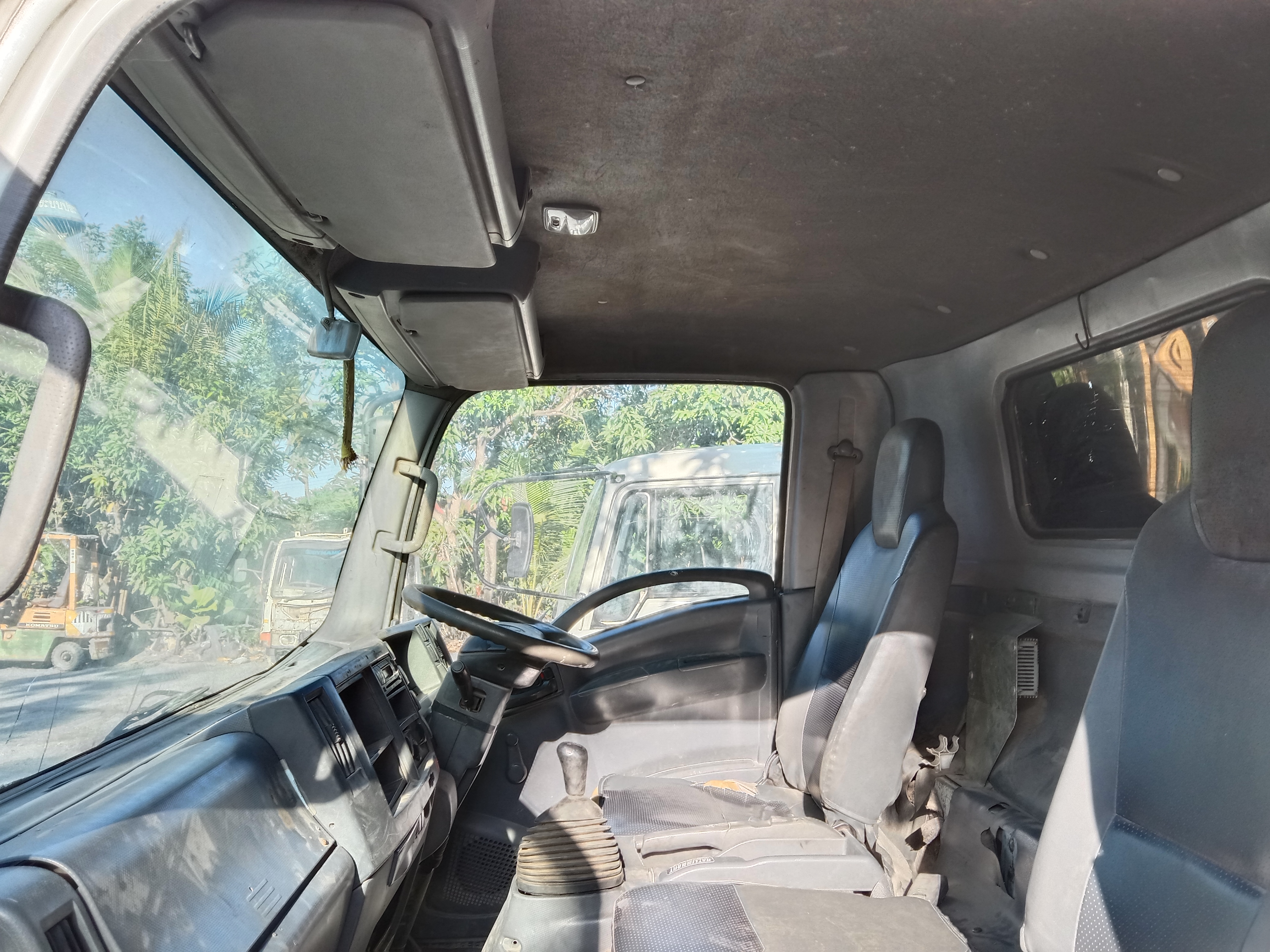 ขายหัวเก๋ง หกล้อ ISUZU NPR150 พร้อมใช้ ขายหัวเก๋ง หกล้อ ISUZU NPR150 พร้อมใช้