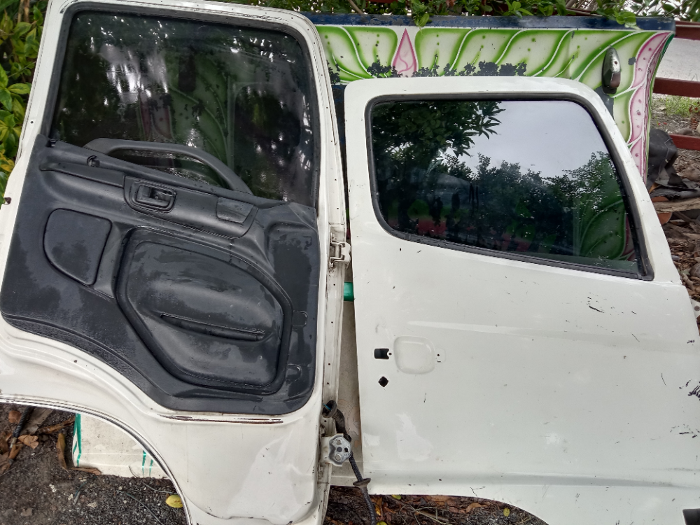 ขาย ประตูฮีโน่ เมก้า ซ้าย-ขวา ราคา 6500