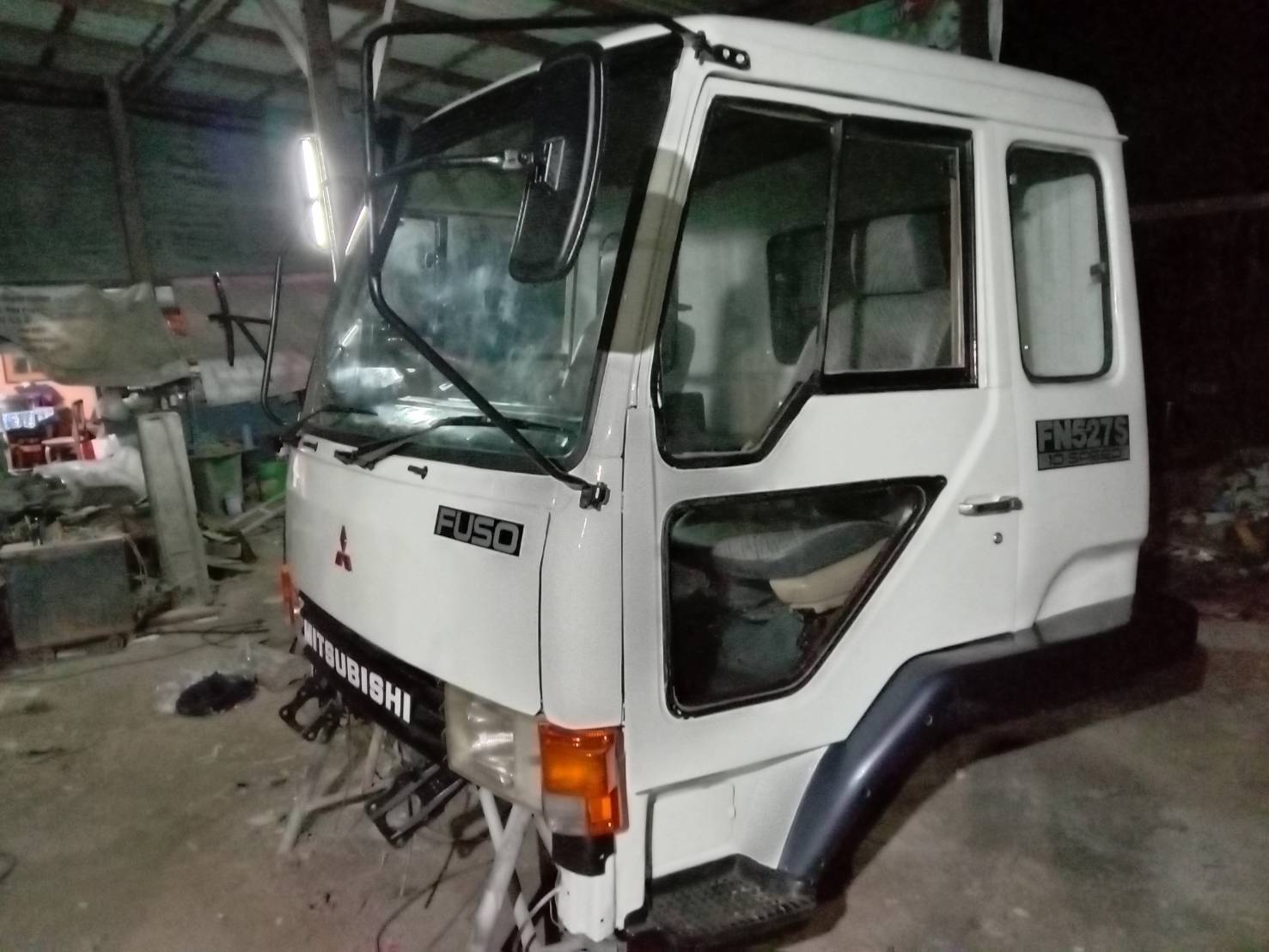 ขาย หัวสิบล้อ มิตซู FUSO มีขาดีดหน้า-ขาค้ำหลัง คันเกียร์ เท้าเหยียบทิฟฟี่ พร้อมใช้