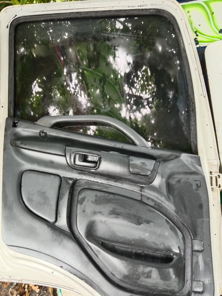 ขาย ประตูฮีโน่ เมก้า ซ้าย-ขวา ราคา 6500