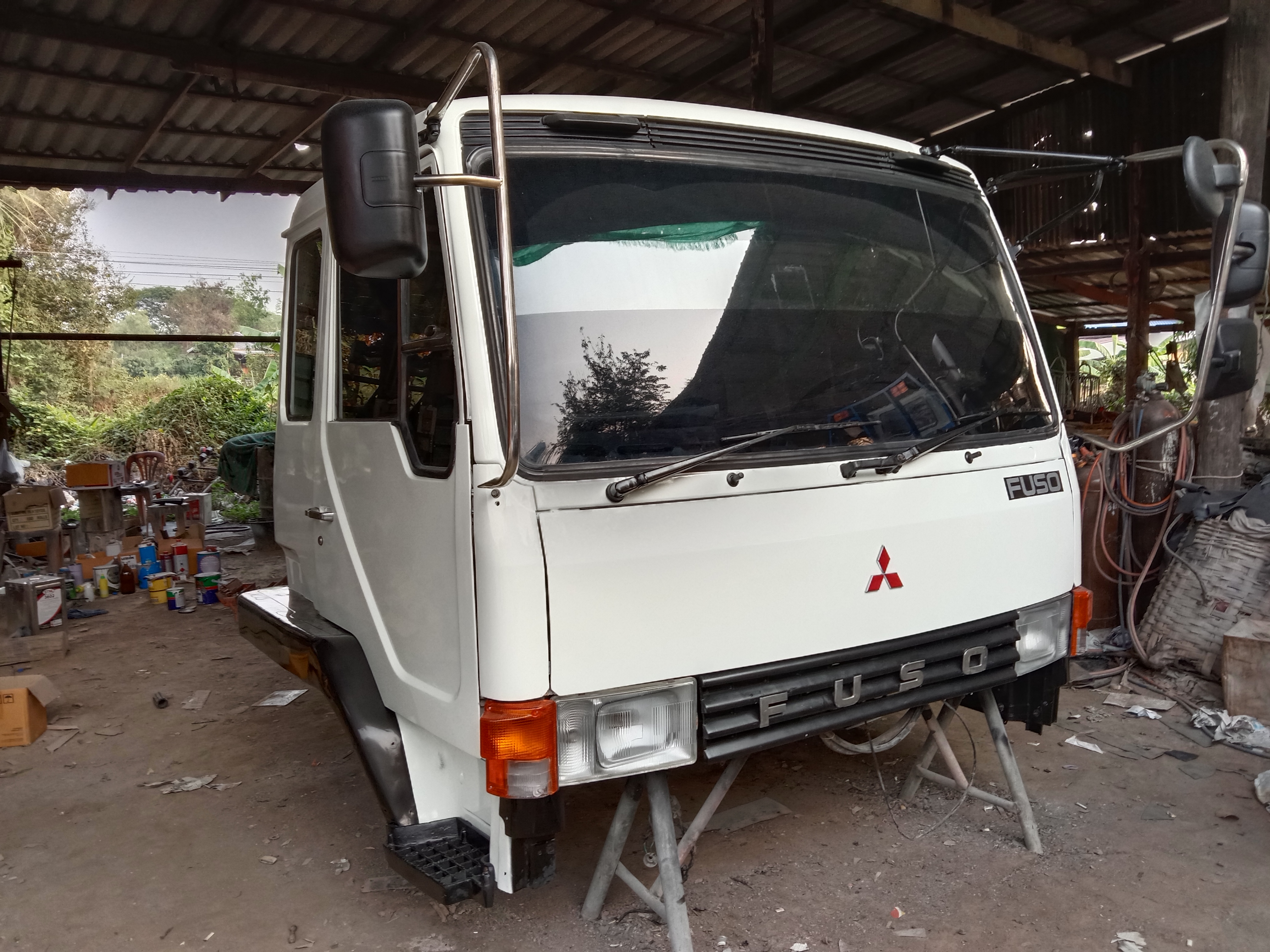 ขาย หัวเก๋ง MITSUBISHI ฟูโซ่ 527 อุปกรณ์ครบพร้อมใช้งาน