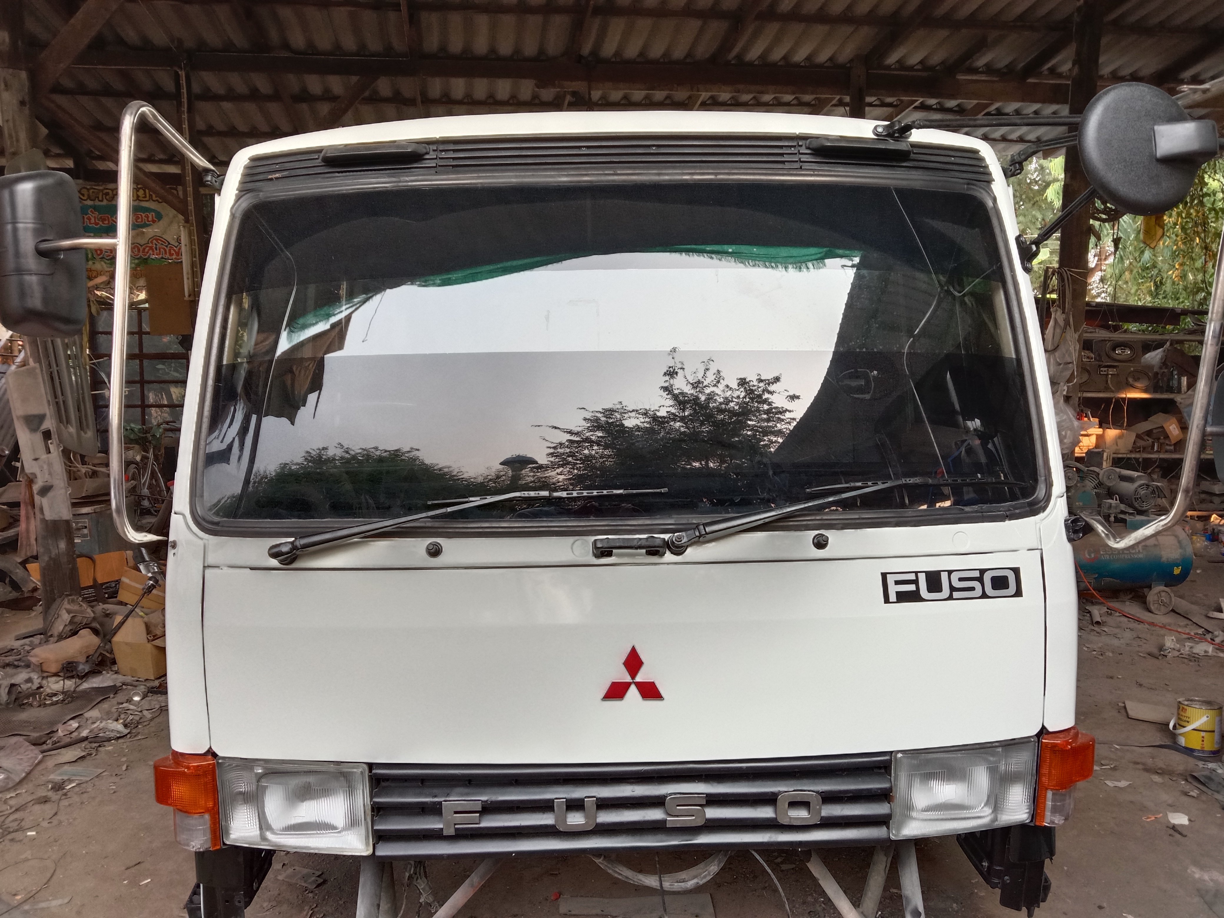 ขาย หัวเก๋ง MITSUBISHI ฟูโซ่ 527 อุปกรณ์ครบพร้อมใช้งาน ขาย หัวเก๋ง MITSUBISHI ฟูโซ่ 527 อุปกรณ์ครบพร้อมใช้งาน