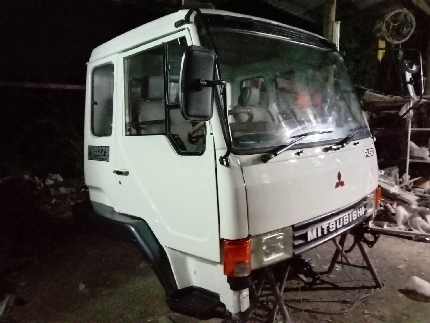 ขาย หัวสิบล้อ มิตซู FUSO มีขาดีดหน้า-ขาค้ำหลัง คันเกียร์ เท้าเหยียบทิฟฟี่ พร้อมใช้