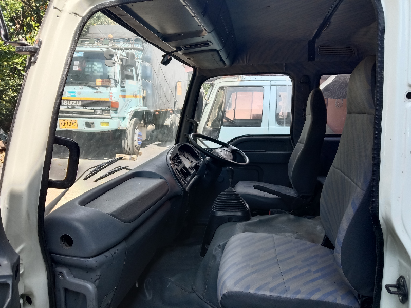 ขายหัวเก๋งสิบล้อ ISUZU เดก้า สีสวย ไม่ผุ มีขาดีดหน้า-ขาคำ้หลัง คันเกียร์พร้อมสาย อุปกรณ์ครบ ขายหัวเก๋งสิบล้อ ISUZU เดก้า สีสวย ไม่ผุ มีขาดีดหน้า-ขาคำ้หลัง คันเกียร์พร้อมสาย อุปกรณ์ครบ