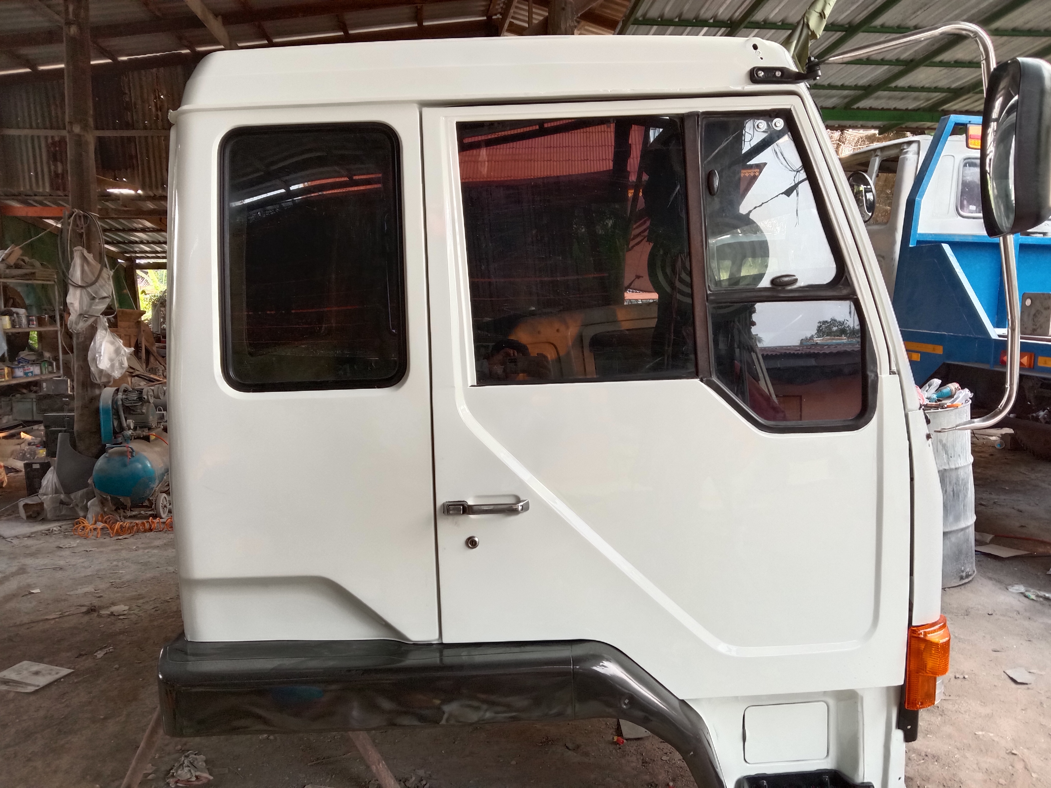 ขาย หัวเก๋ง MITSUBISHI ฟูโซ่ 527 อุปกรณ์ครบพร้อมใช้งาน ขาย หัวเก๋ง MITSUBISHI ฟูโซ่ 527 อุปกรณ์ครบพร้อมใช้งาน