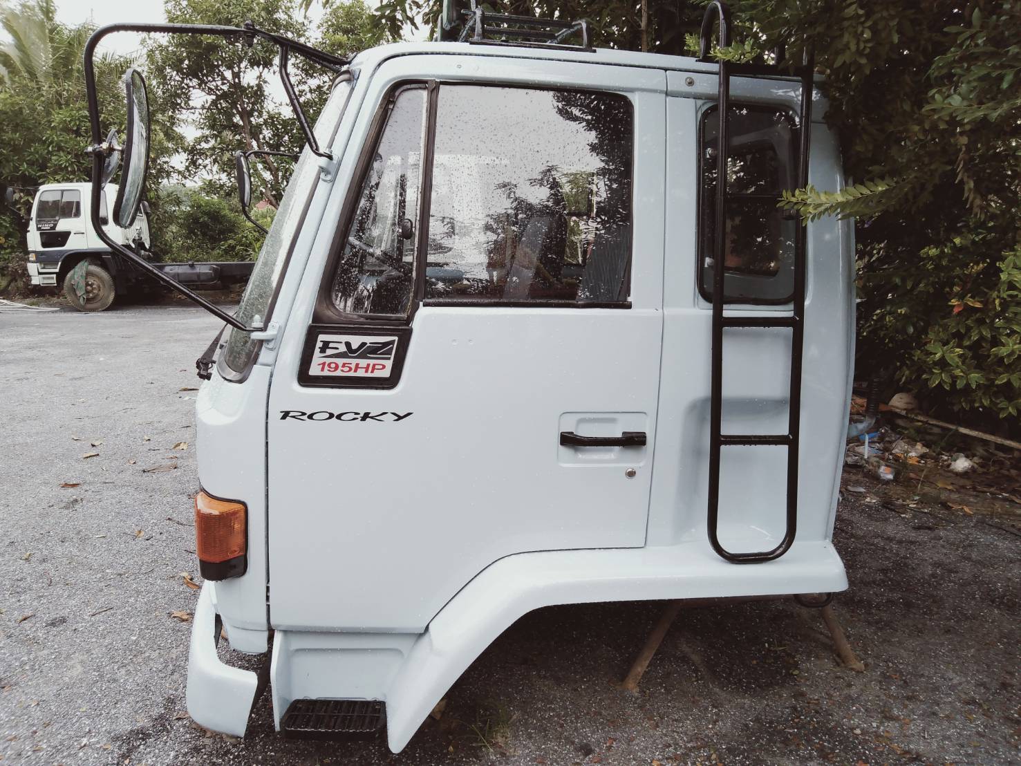 ขายหัวสิบล้อ ร๊อคกี้ มีขาดีดหน้า-ขาค้ำหลัง กันชนหน้า กันเกียร์ ยกใส่ได้เลย ขายหัวสิบล้อ ร๊อคกี้ มีขาดีดหน้า-ขาค้ำหลัง กันชนหน้า กันเกียร์ ยกใส่ได้เลย