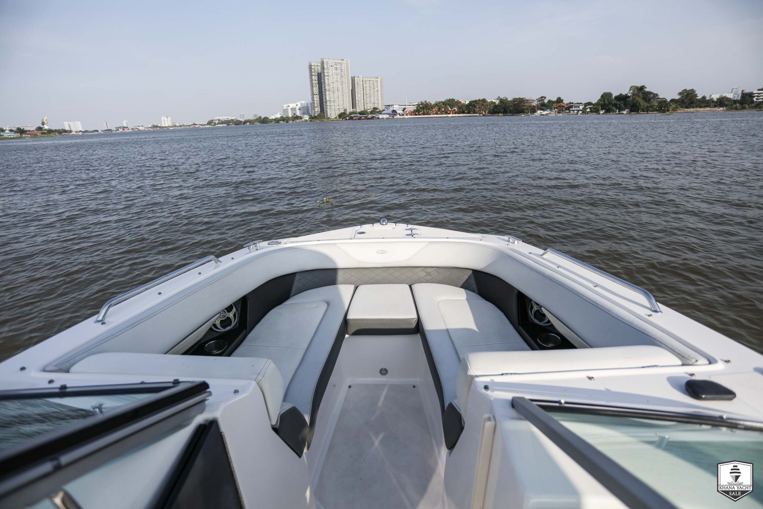 2013 Regal 24 Fasdeck | Volvo Penta 300HP V8 2013 Regal 24 Fasdeck | Volvo Penta 300HP V8