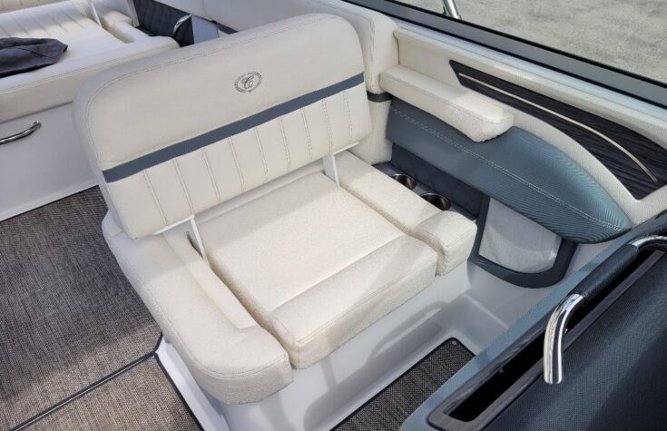 ขายเรือ 2017 Cobalt A25 | Volvo 350HP V8 - Khana Yacht ขายเรือ 2017 Cobalt A25 | Volvo 350HP V8 - Khana Yacht