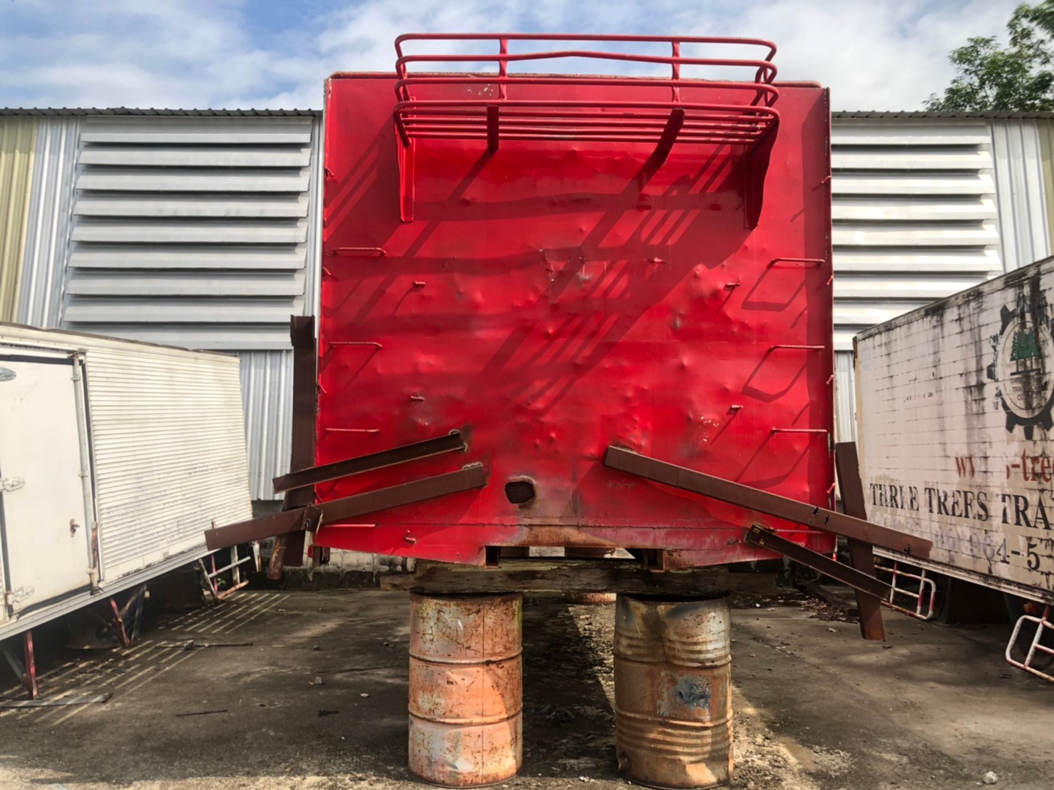 กระบะ กxยxส ช 6.10x2.45x2.20  เมตร