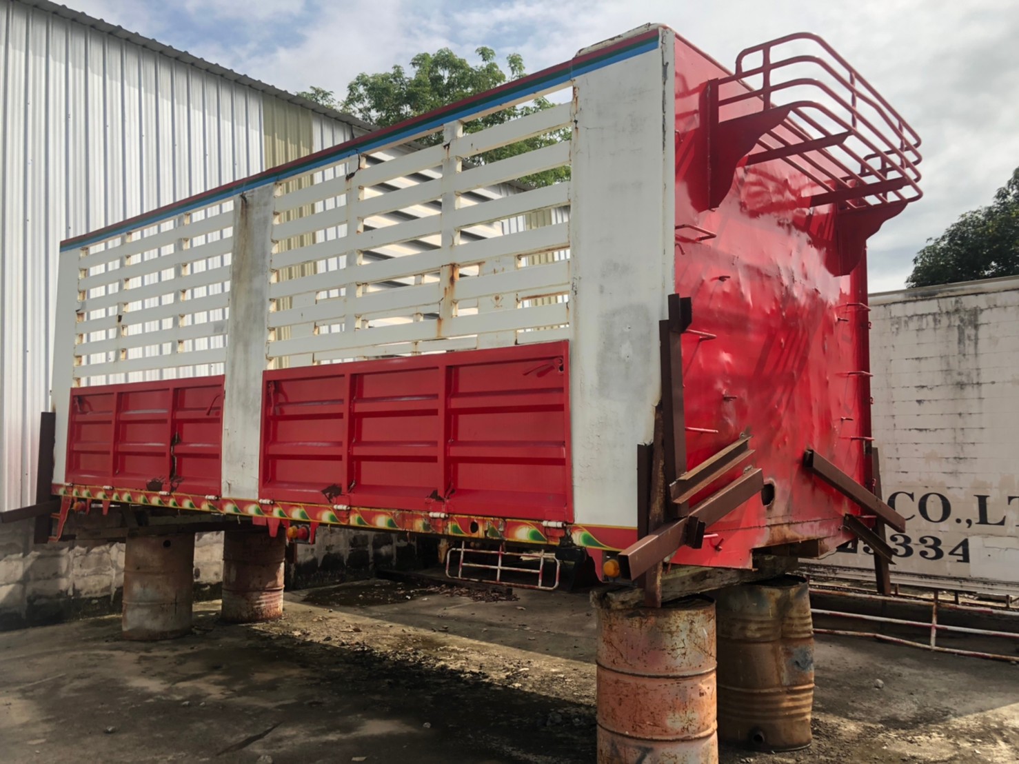 กระบะ กxยxส ช 6.10x2.45x2.20  เมตร