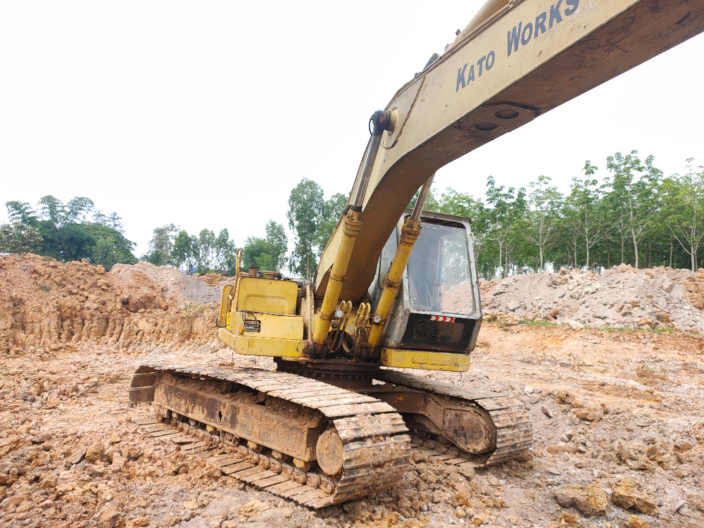 ขาย แบคโฮ KATO HD700 สภาพพร้อมใช้งาน เครื่อง6BD1T ปั้มK3V โซ่ช่วงล่างสวย รถทำงานทุกวัน เอกสารสัญญาซื้อขาย สนใจโทร 093-0764943 คุณ ตั้ม